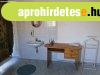 Balatonf�ldv�ron kiad� lak�s