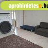 Monor k�zpontj�t�l nem messze 53 m2-es, 2 szob�s h�zr�