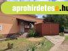 Hajdsmsonban, 82 m2-es, 3 szobs, csaldi hz, 32 m2-es k