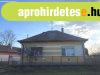 ELAD� csal�di h�z Zagyvar�kason