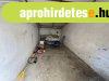 Belvárosi garázs Siófokon, áram kialakítva. Belvárosi garázs Siófokon, áram kialakítva.