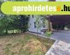 Srospatak csendes klterletn egy helyes kis hz elad.