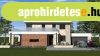 Modern kialak�t�s� �j �p�t�s� csal�di h�zak. - Sz�kesfeh�rv�