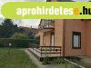 Hrom apartmanos hz Balatonszrszn